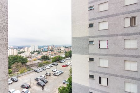 Vista  de apartamento para alugar com 2 quartos, 48m² em Quitaúna, Osasco