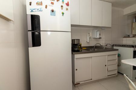 Apartamento à venda com 76m², 2 quartos e sem vaga Apartamento à venda com 76m², 2 quartos e sem vagaCozinha