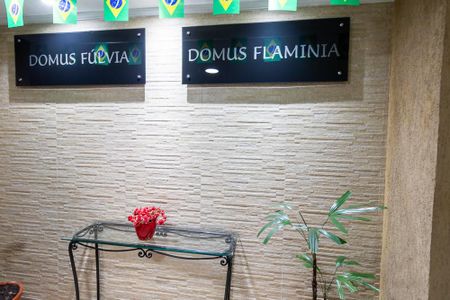 Apartamento à venda com 76m², 2 quartos e sem vaga Apartamento à venda com 76m², 2 quartos e sem vagaHall