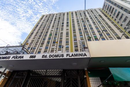 Fachada de apartamento para alugar com 2 quartos, 76m² em Água Branca, São Paulo