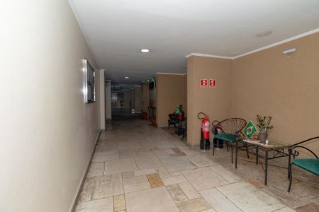 Apartamento à venda com 76m², 2 quartos e sem vaga Apartamento à venda com 76m², 2 quartos e sem vagaHall
