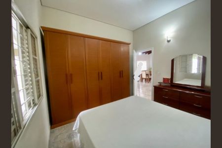 Casa à venda com 174m², 3 quartos e 4 vagas