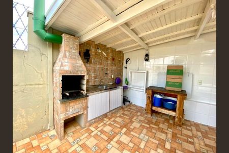 Casa à venda com 174m², 3 quartos e 4 vagas