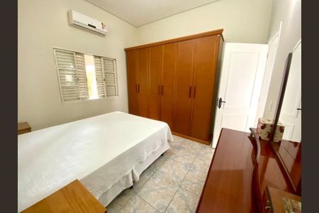 Casa à venda com 174m², 3 quartos e 4 vagas