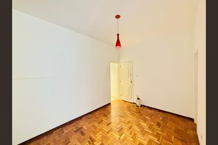 Sala de apartamento para alugar com 1 quarto, 38m² em Botafogo, Rio de Janeiro