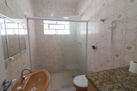 Casa para alugar com 200m², 3 quartos e 2 vagasBanheiro 2
