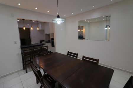 Casa para alugar com 200m², 3 quartos e 2 vagasCozinha