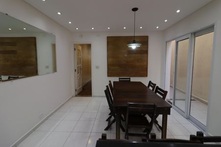 Casa para alugar com 200m², 3 quartos e 2 vagasCozinha