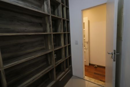 Casa para alugar com 200m², 3 quartos e 2 vagasEscritório