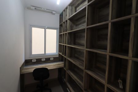 Casa para alugar com 200m², 3 quartos e 2 vagasEscritório