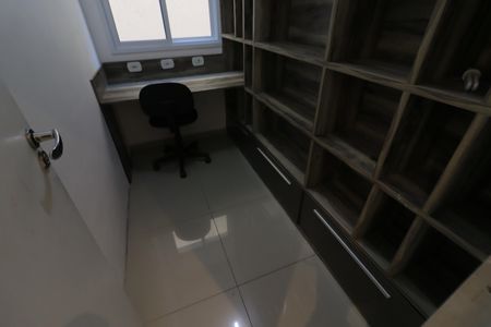Casa para alugar com 200m², 3 quartos e 2 vagasEscritório