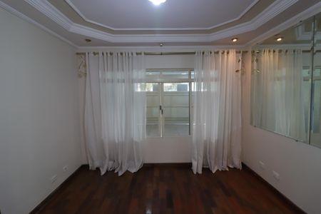 Sala de casa para alugar com 3 quartos, 200m² em Vila Yara, Osasco