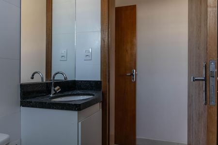 Apartamento para alugar com 55m², 2 quartos e 2 vagas Apartamento para alugar com 55m², 2 quartos e 2 vagasBanheiro da Suíte