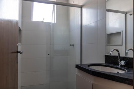 Apartamento para alugar com 55m², 2 quartos e 2 vagas Apartamento para alugar com 55m², 2 quartos e 2 vagasBanheiro da Suíte