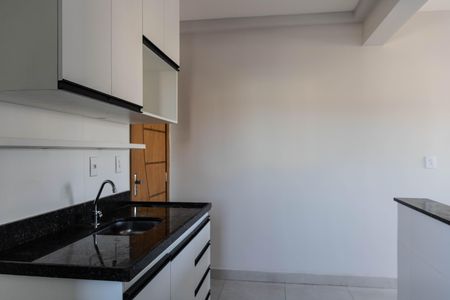 Apartamento para alugar com 55m², 2 quartos e 2 vagas Apartamento para alugar com 55m², 2 quartos e 2 vagasCozinha