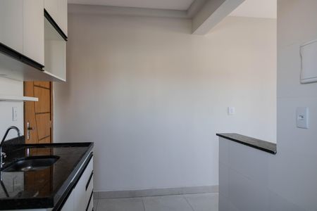 Apartamento para alugar com 55m², 2 quartos e 2 vagas Apartamento para alugar com 55m², 2 quartos e 2 vagasCozinha