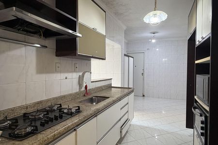 Apartamento para alugar com 140m², 3 quartos e 1 vaga Apartamento para alugar com 140m², 3 quartos e 1 vagaCozinha