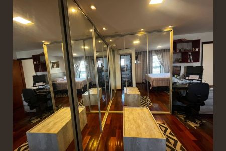 Casa à venda com 3 quartos, 227m² em Olímpico, São Caetano do Sul