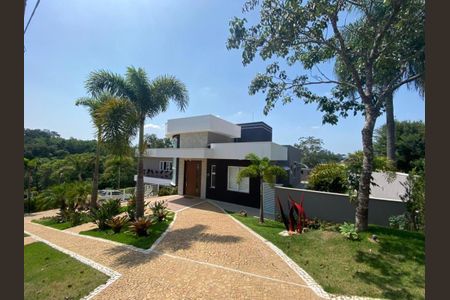 Casa à venda com 385m², 3 quartos e 6 vagas