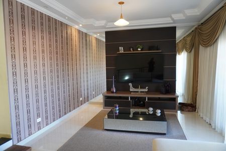 Casa para alugar com 225m², 3 quartos e 4 vagasSala 1