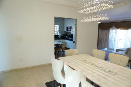 Casa para alugar com 225m², 3 quartos e 4 vagasSala de Jantar