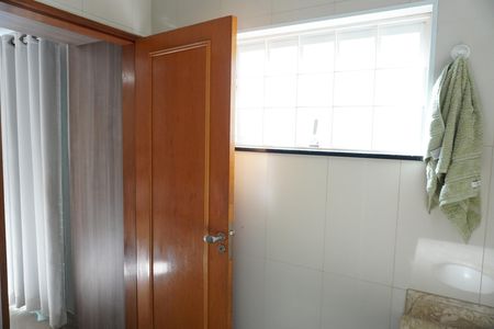 Casa para alugar com 225m², 3 quartos e 4 vagasBanheiro da Suíte