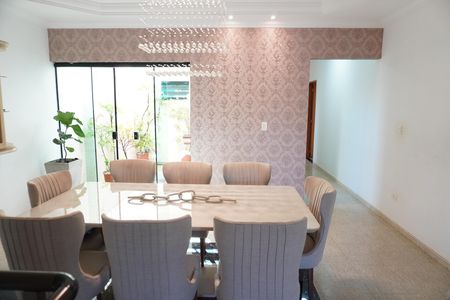 Casa para alugar com 225m², 3 quartos e 4 vagasSala de Jantar