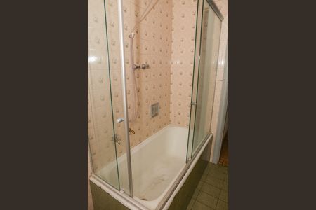Banheiro de casa à venda com 2 quartos, 135m² em Vila Ipojuca, São Paulo