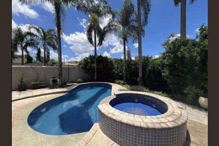 Casa à venda com 422m², 3 quartos e 4 vagas