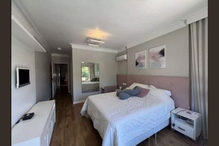 Casa à venda com 422m², 3 quartos e 4 vagas