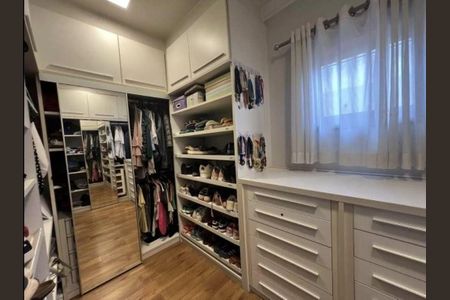 Casa à venda com 422m², 3 quartos e 4 vagas