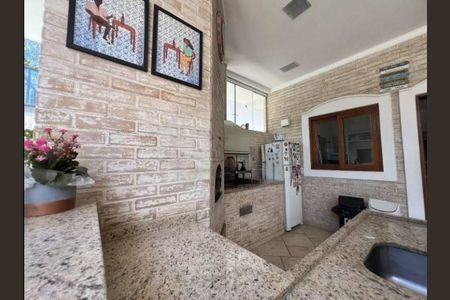 Casa à venda com 422m², 3 quartos e 4 vagas