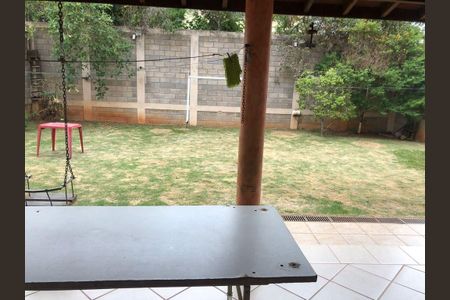 Casa à venda com 339m², 4 quartos e 2 vagas