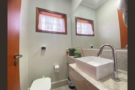 Casa à venda com 192m², 3 quartos e 4 vagas