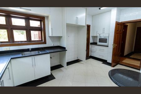 Casa à venda com 822m², 4 quartos e 6 vagas