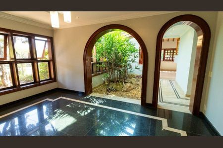 Casa à venda com 822m², 4 quartos e 6 vagas