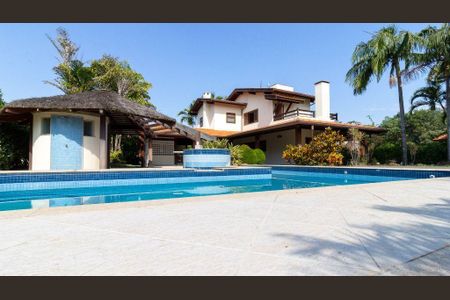 Casa à venda com 822m², 4 quartos e 6 vagas