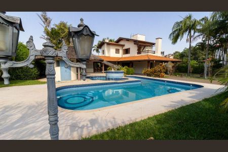 Casa à venda com 822m², 4 quartos e 6 vagas