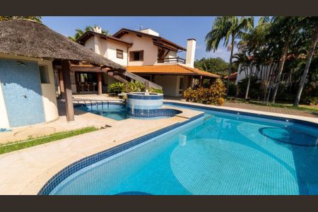 Casa à venda com 822m², 4 quartos e 6 vagas