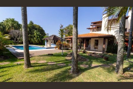 Casa à venda com 822m², 4 quartos e 6 vagas