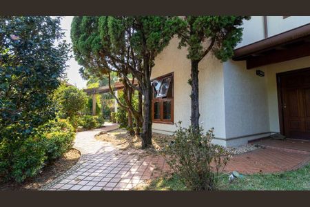 Casa à venda com 822m², 4 quartos e 6 vagas