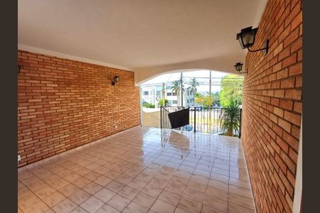 Casa à venda com 404m², 4 quartos e 6 vagas