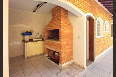Casa à venda com 404m², 4 quartos e 6 vagas