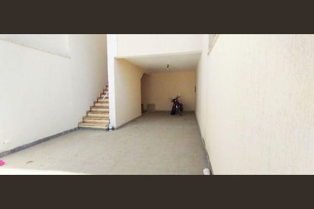 Casa à venda com 3 quartos, 160m² em Cidade São Francisco, São Paulo