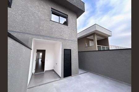 Casa à venda com 152m², 3 quartos e 4 vagas
