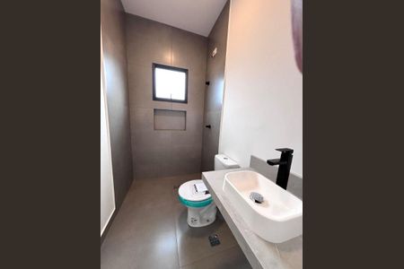 Casa à venda com 152m², 3 quartos e 4 vagas