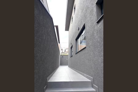 Casa à venda com 152m², 3 quartos e 4 vagas