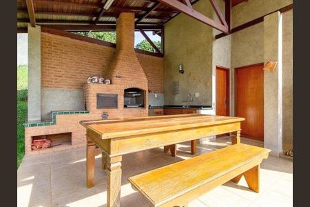 Casa à venda com 3 quartos, 392m² em Village Sans Souci, Valinhos