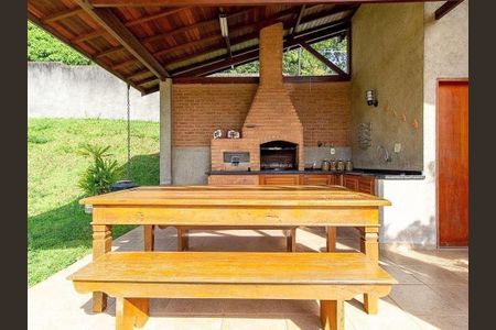 Casa à venda com 3 quartos, 392m² em Village Sans Souci, Valinhos