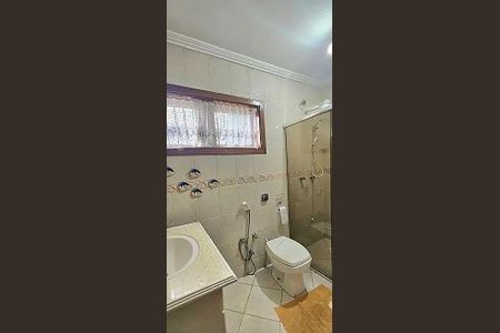 Casa à venda com 211m², 3 quartos e 4 vagas